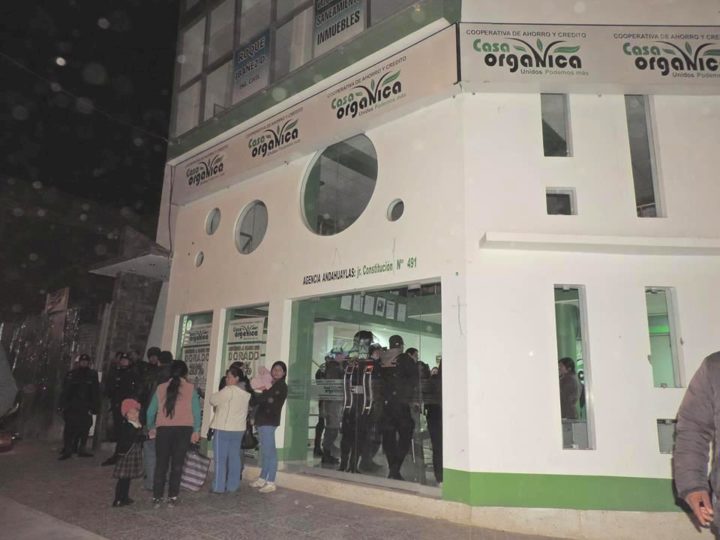 FOTO 3 FOTO 3