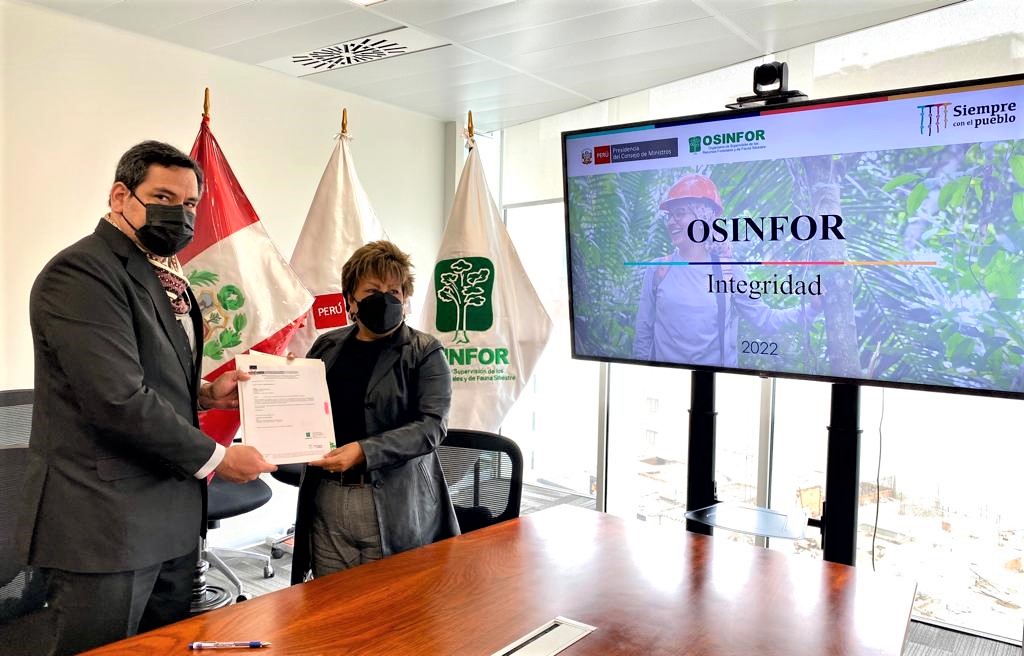 Proética y Osinfor firman alianza estratégica para fortalecer la gestión forestal y la lucha contra la corrupción